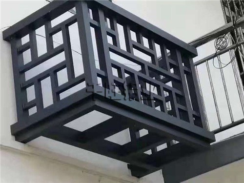 为何选择拉丝铝单板要选对大制造厂家