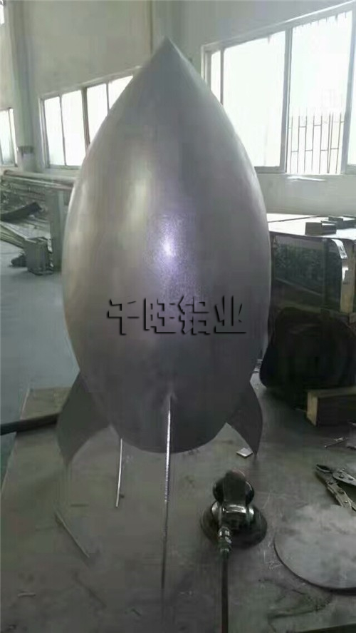 台湾四大要素帮你怎么轻松的采购优良得双曲铝单板？