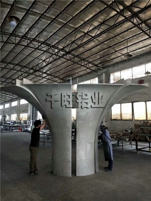 双曲铝单板甚麽公司好？怎么选择出色双曲铝单板