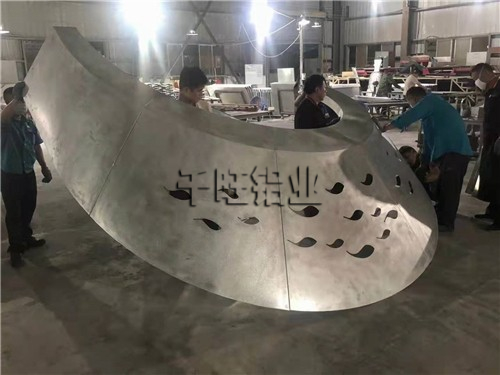 告诉你怎样挑选到高品质的木纹铝单板这四大点非常重要