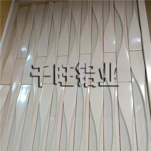 让你选对一个优质的双曲铝单板制造商