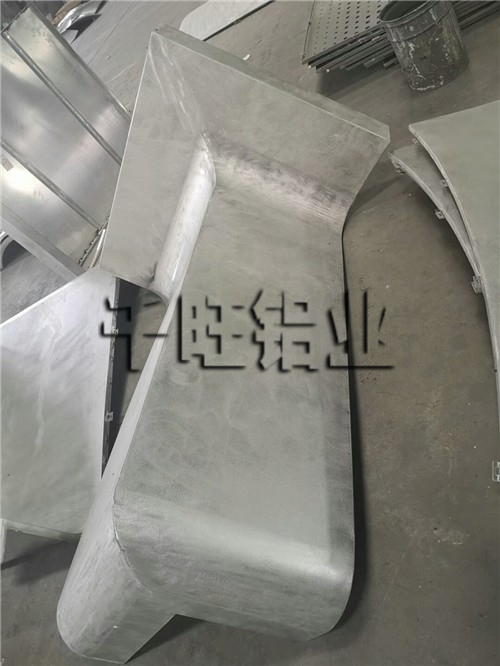 西藏千旺铝合金空调罩教您快速订制优良得铝合金空调罩
