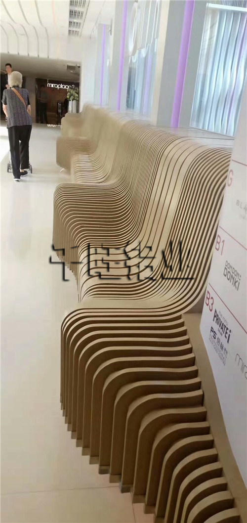 甘肃千旺辊涂铝单板生产厂家告诉大家轻松的选购优质得辊涂铝单板