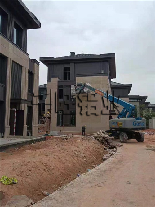 千旺建材公司教您快速的订制优良得包柱铝单板